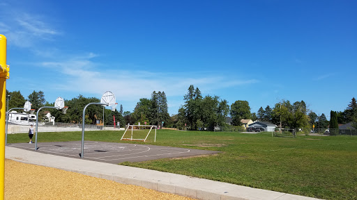 Lester Park Elementary School - Thumbnail