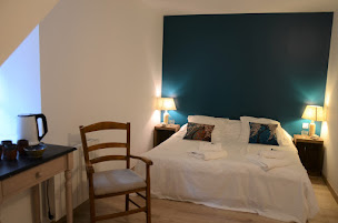 Photo n°13 de Le Moulin de Charin - Le camp du fauconnier à Sèvremont (Chambre d'hôtes)