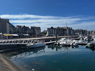 Photo n°12 de L'allée du port Crouesty à Arzon (Magasin)