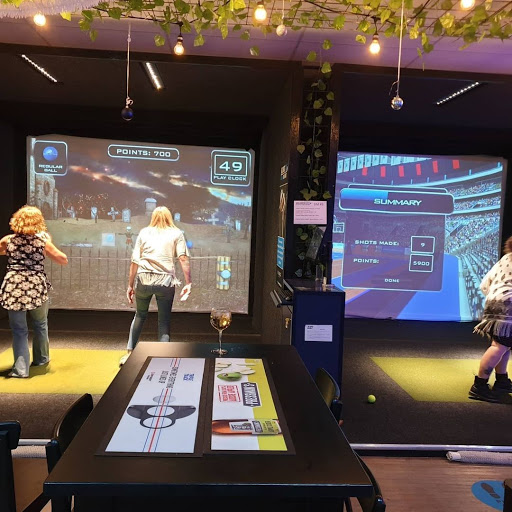 Big Swing Golf Virginia - Indoor Golf and Bar