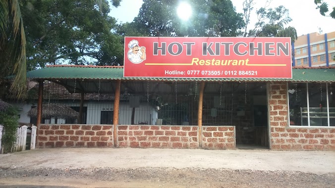 Hot Kitchen Restaurant, Author: Chandana Wijeratne