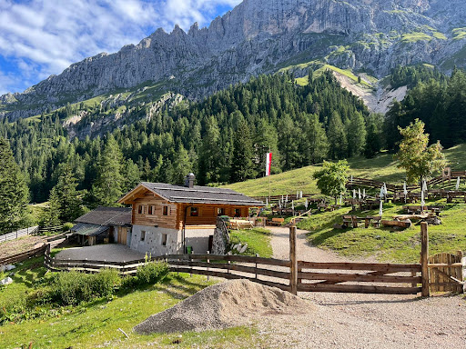 Hanigerschwaige Gallery - Italy