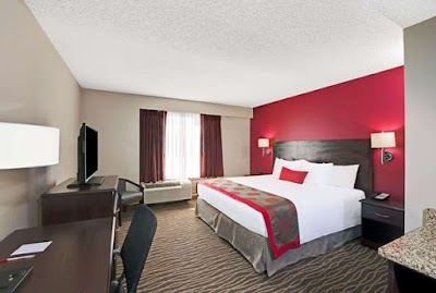 Ramada by Wyndham Columbus Hotel & Conference Center