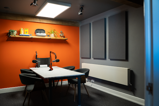 The Edit Barn - Edit suite and Podcast studio - United Kingdom