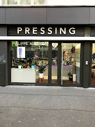 Photo n°13 de PRESSING PHILIPPE AUGUSTE ( Paris 11è ) à Paris (Pressing)