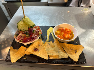 Photo n°9 de Cevicheria PETIT PACIFICO - Spécialiste du ceviche caliente à Paris et des ceviches au caviar de poisson Plats à emporter à Paris (Restaurant de fruits de mer)