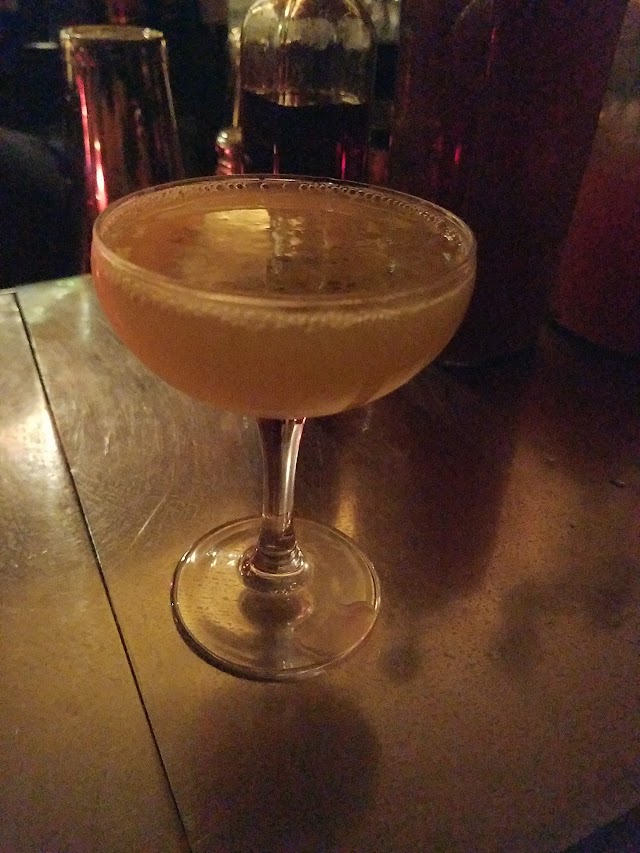 Zinc Bar