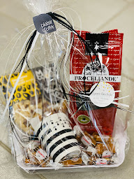 Photo n°12 de L'Epicerie Chez Sophie à Trémorel (Épicerie)