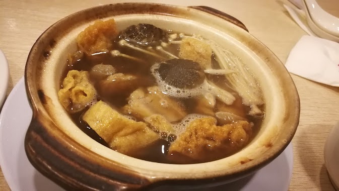 Restaurant Ah Yip Herbal Soup, Author: mesh potato