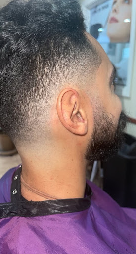 Barber and Beauty F.B. - Thumbnail