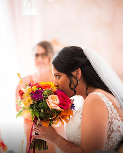 Bunch Floral Design Phone number