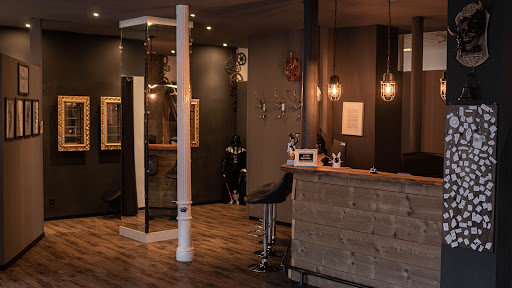 Colors Cult Tattoo & Piercing Studio