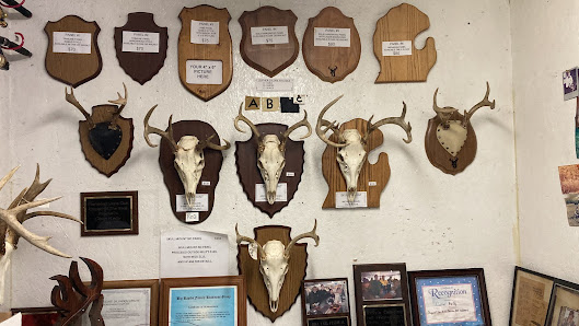 Kelly's Deer Processing 19077 12 Mile Rd Suite B, Big Rapids, MI 49307