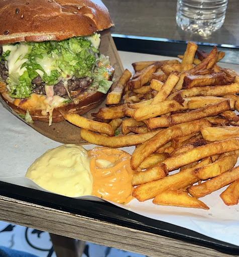 Photo 3 - Le Lunch Time