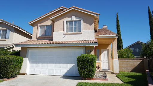 Linda Isordia, Realtor -REMAX CHAMPIONS-list or buy homes - Thumbnail