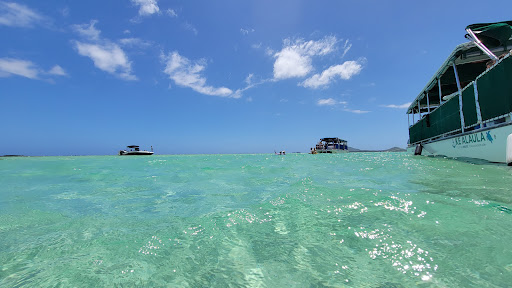 Kaneohe Sandbar - Thumbnail