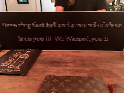 Photos of the lab Wine & tapas bar