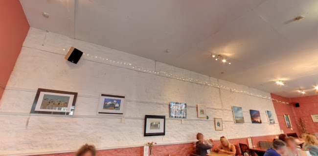 The Snug Restaurant & WOOD-FIRED PIZZERIA - Restaurant