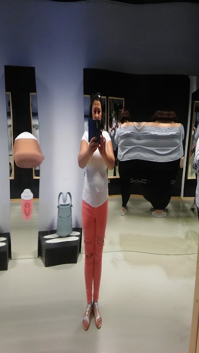 Photos of Illusion Rooms