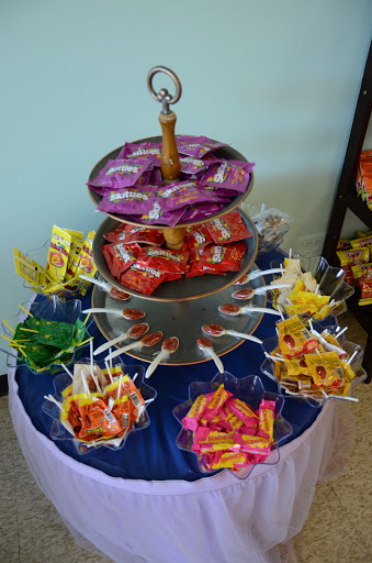 Hill’s Yum Yum Shop - Thumbnail