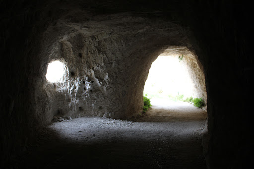 Galleria nella roccia Gallery - Italy