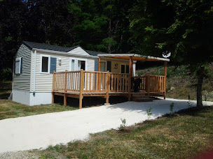 Photo n°4 de CAMPING LE REPAIRE DORDOGNE à Thiviers (Terrain pour camping-cars)