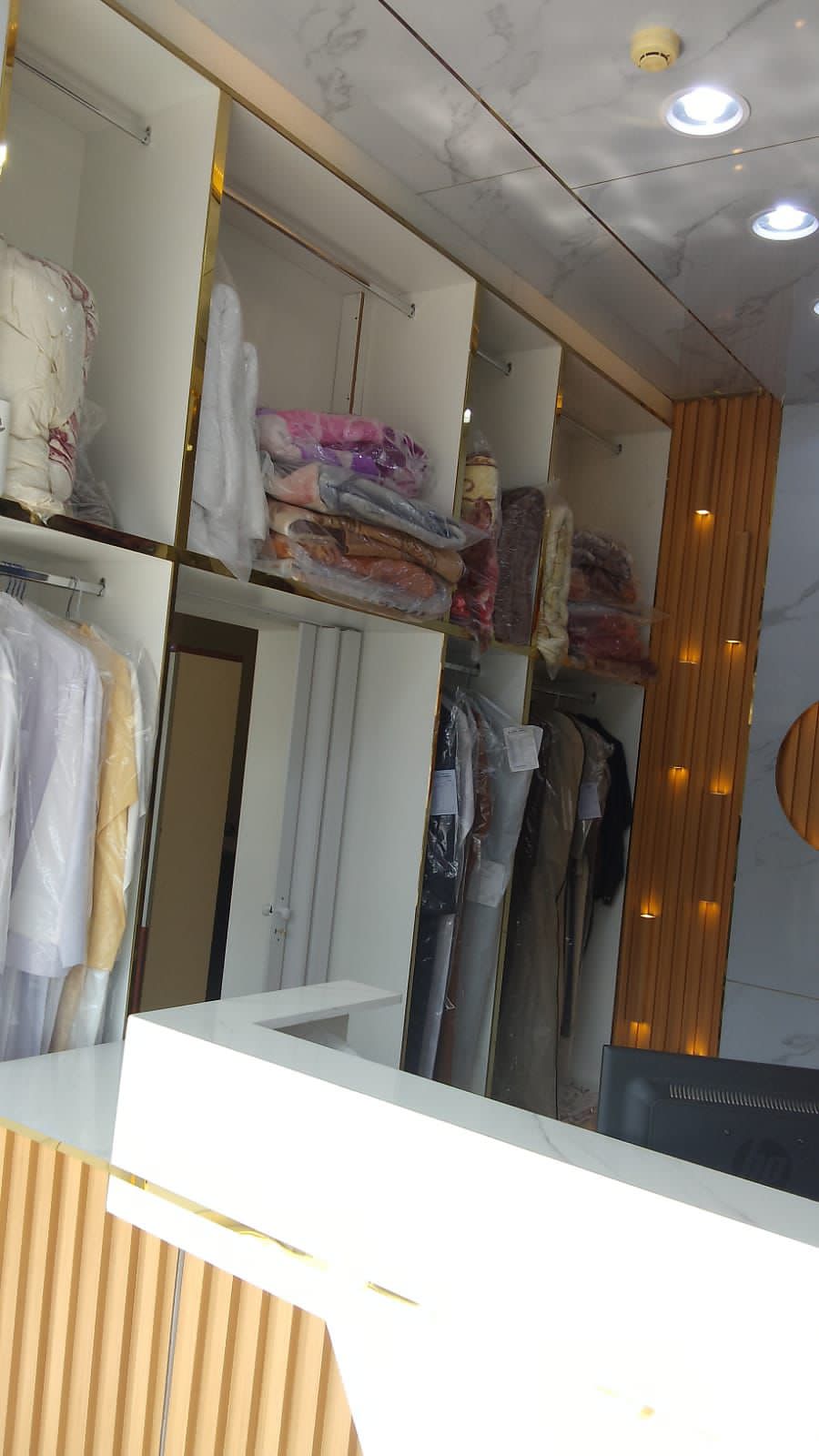 AL ZAIN LAUNDRY - صورة 3