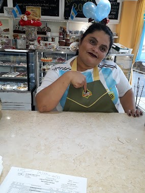 Artisan Bakery La Marina, Author: Diana Antonella Morel Collante