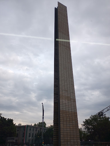 Estela de Luz