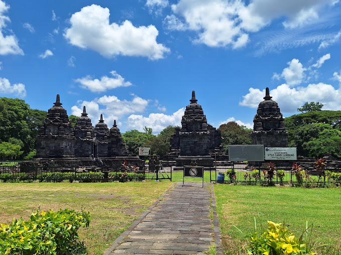 Candi Lumbung