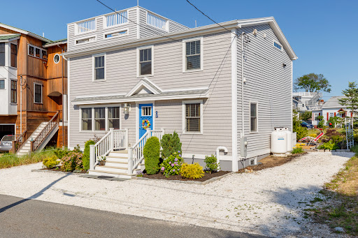 Lorraine Pesce, Realtor, Advisors Living - Thumbnail