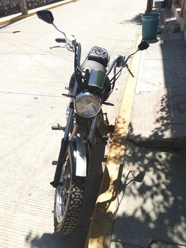 Refaccionaria-Taller de Motos GoldKing Gallery - Mexico