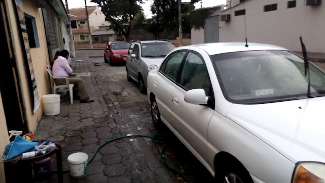 El Parque Car Wash
