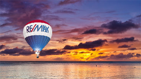 RE/MAX 100 - Ann Connolly Gallery - United States