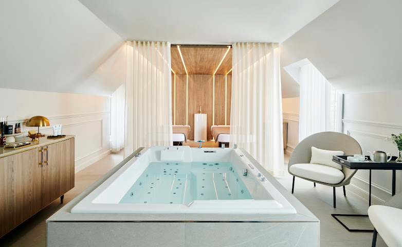 Hôtel Lancaster by null