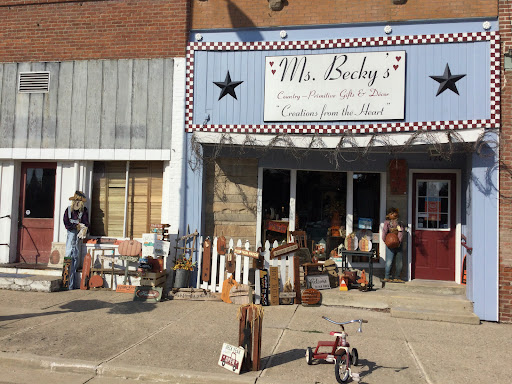 Ms Becky's - Visual