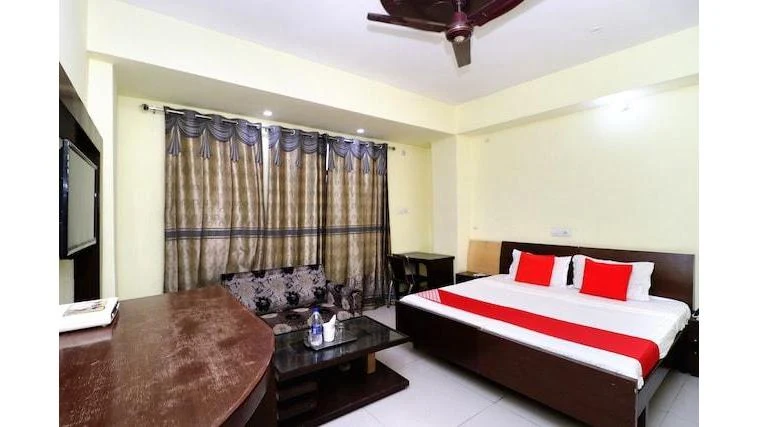 OYO 41172 Hotel Sunbeam