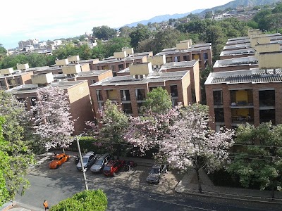 Photos of Forest Commercial Center plazas