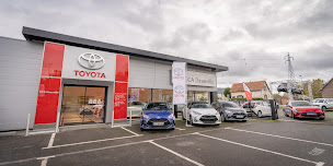 Photo n°22 de Toyota - GCA - Deauville à Saint-Arnoult (Vendeur de voitures d'occasion)