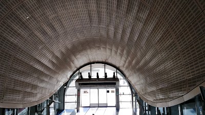 Photos of Dubai Internet City Metro Station Landside