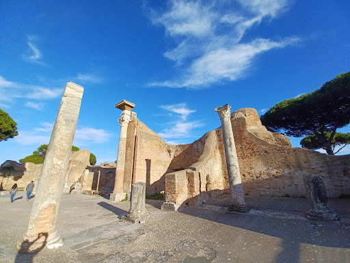 Schola Traianea - Excavations of Old Ostia