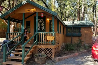 Whispering Pine Cabins