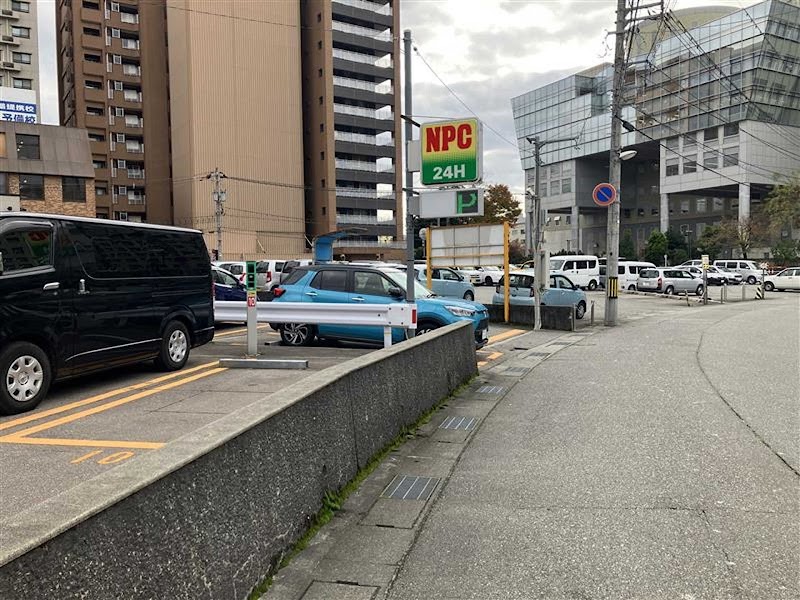 NPC24H富山新桜町パーキング