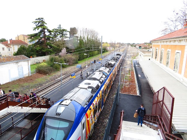 Gare de L'Isle Sur la Sorgue Fontaine de Vaucluse