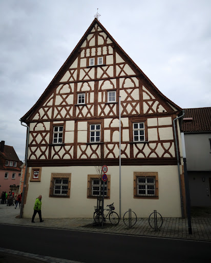 Brunnenhäuschen am Gochsheimer Plan - Thumbnail