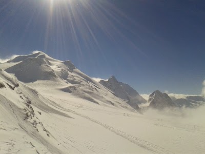 photo of Masseur-Kinésithérapeute du sport/Physiotherapist/Physiotherapy/Soins à domicile/Val d'isère/Tignes