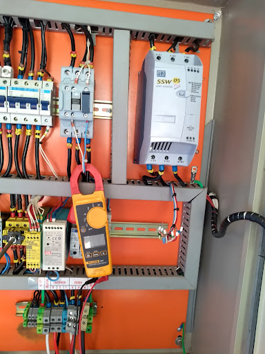 Eletricista residencial e comercial C.S.I Curitiba Paraná