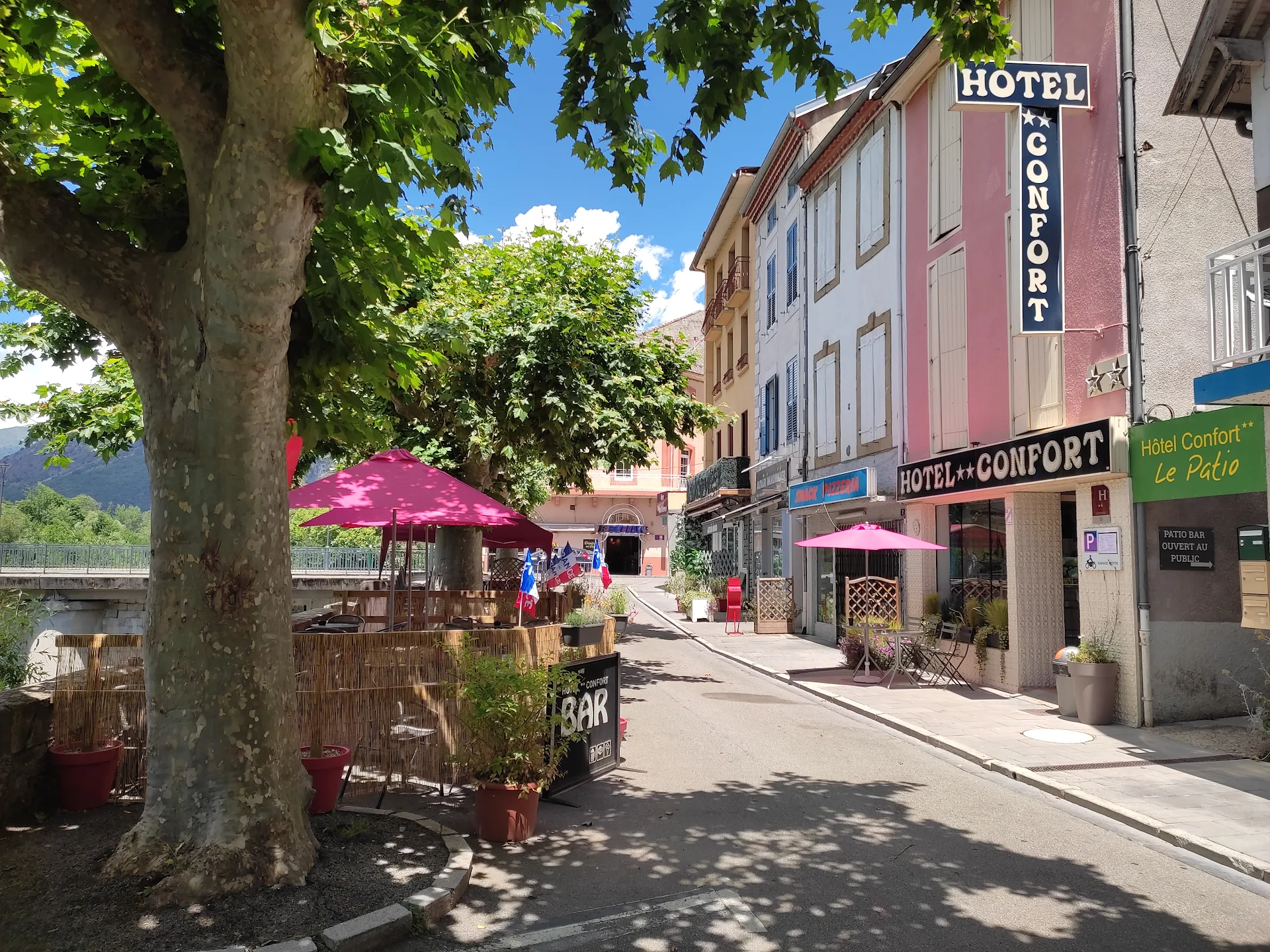 Hôtel Confort 09 / HC-09
