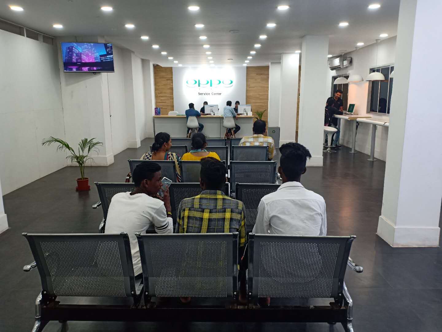 OPPO Service Center