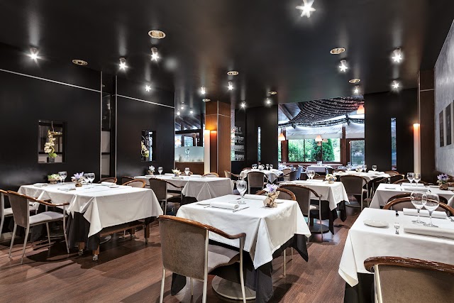 PLATO RESTAURANT